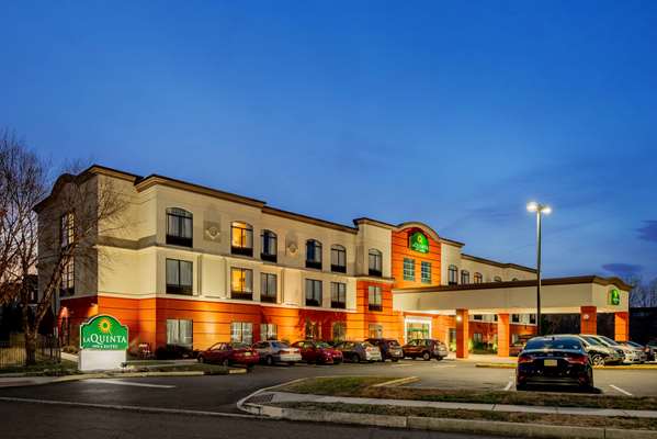 Exterior view - La Quinta Inn & Suites Mt Laurel - NJ Turnpike, Exit 4