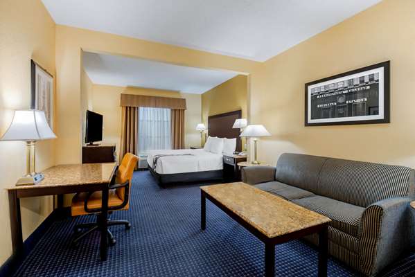 Suite - La Quinta Inn & Suites Mt Laurel - NJ Turnpike, Exit 4