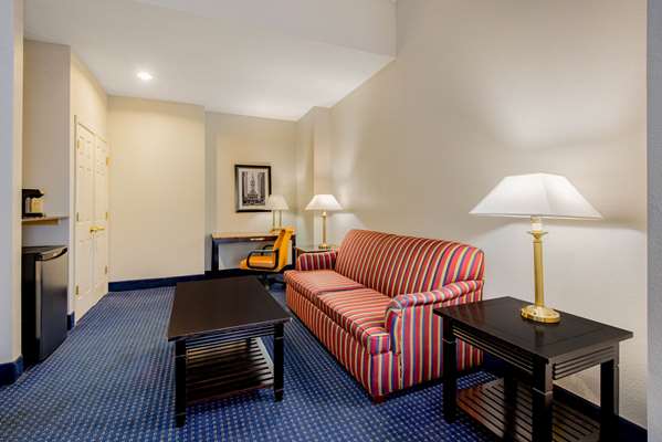 Suite - La Quinta Inn & Suites Mt Laurel - NJ Turnpike, Exit 4