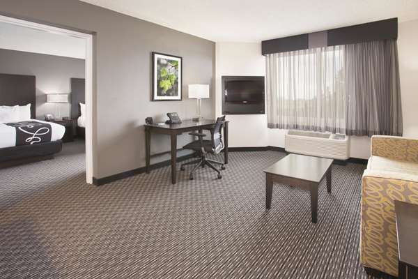 Suite - La Quinta Inn & Suites Greenwood Village - I-25, Exit 197