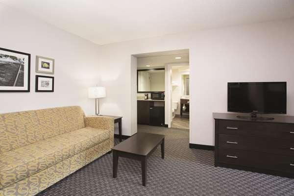 Suite - La Quinta Inn & Suites Greenwood Village - I-25, Exit 197