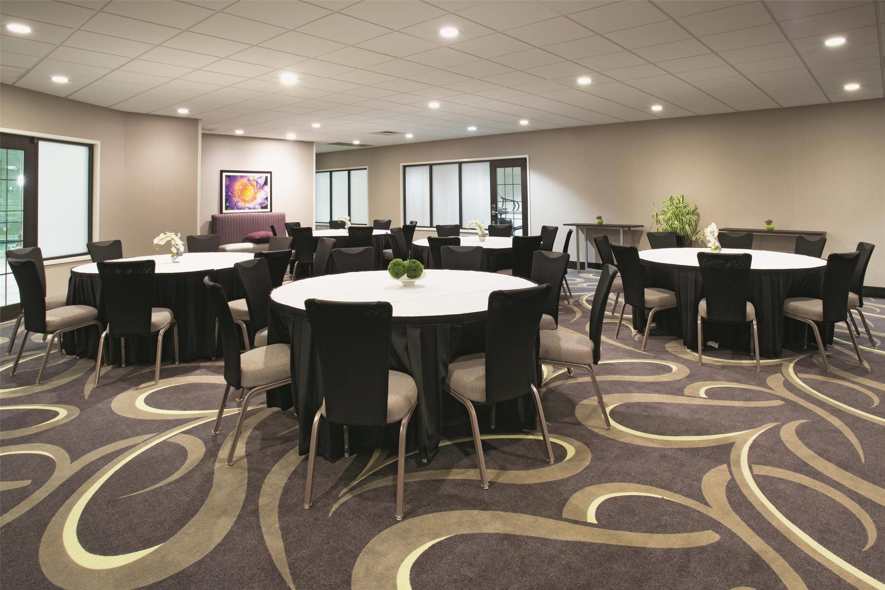 Meeting Room | La Quinta by Wyndham Denver Englewood Tech Center