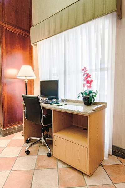 Conference Area - La Quinta Inn & Suites Bannockburn - I-94, Exit 21