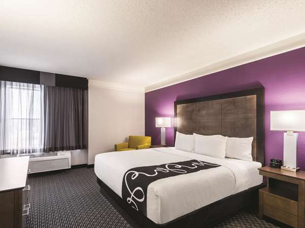 Suite - La Quinta Inn & Suites Sharonville - I-75, Exit 15