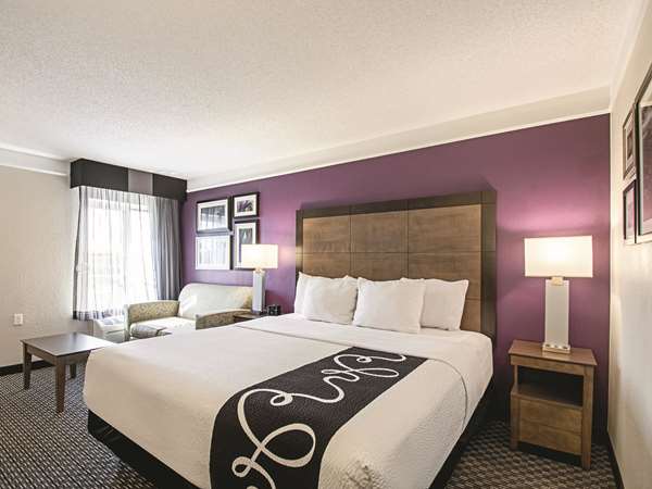  - La Quinta Inn & Suites Sharonville - I-75, Exit 15
