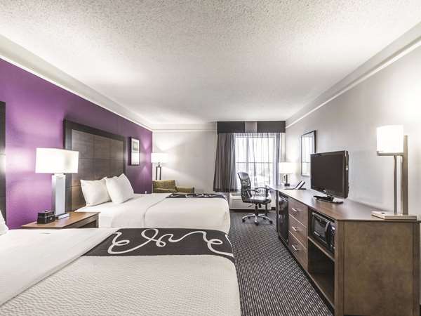  - La Quinta Inn & Suites Sharonville - I-75, Exit 15