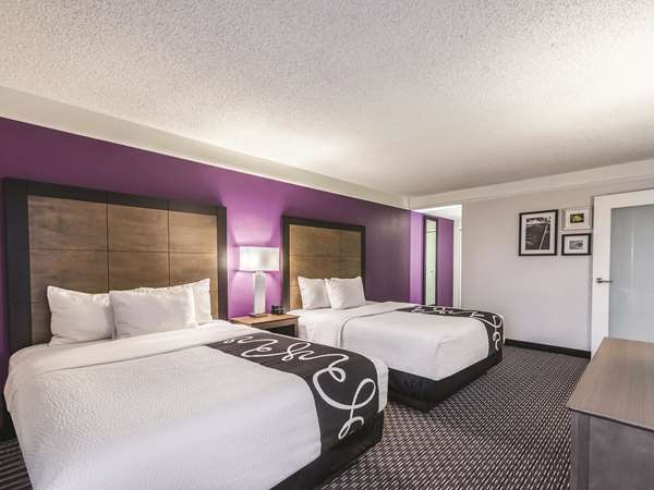 Suite - La Quinta Inn & Suites Sharonville - I-75, Exit 15