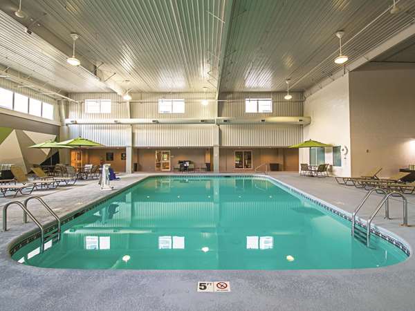 Pool - La Quinta Inn & Suites Sharonville - I-75, Exit 15