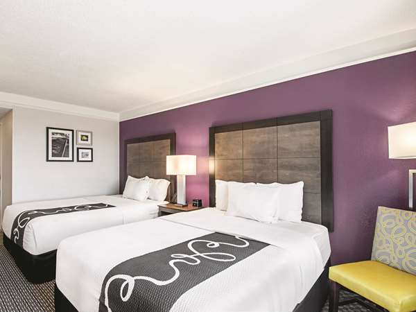  - La Quinta Inn & Suites Sharonville - I-75, Exit 15