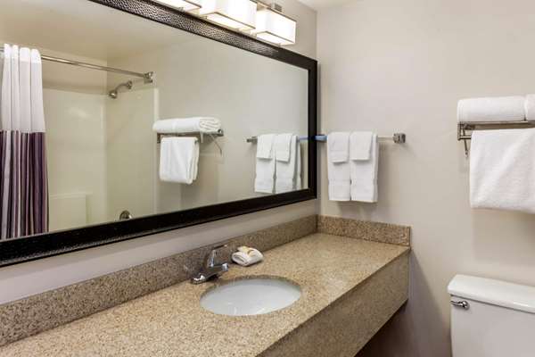  - La Quinta Inn & Suites Glendale