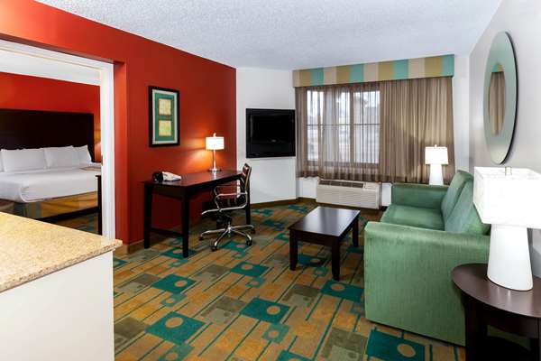 Suite - La Quinta Inn & Suites Glendale