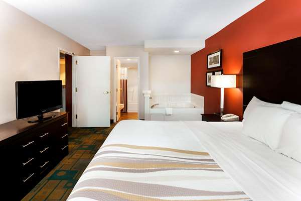Suite - La Quinta Inn & Suites Glendale
