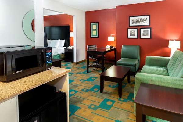 Suite - La Quinta Inn & Suites Glendale