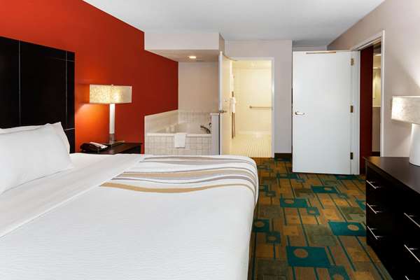 Suite - La Quinta Inn & Suites Glendale