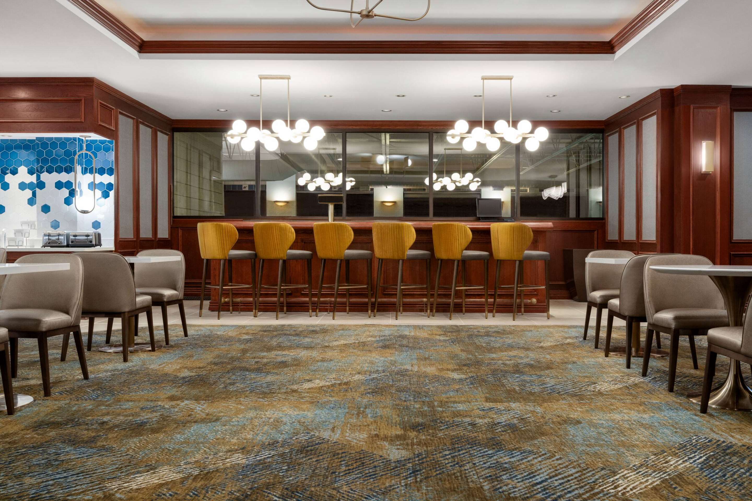 BarLounge | La Quinta Inn & Suites by Wyndham Madison American Center