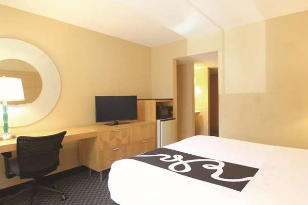  - La Quinta Inn & Suites Coral Springs