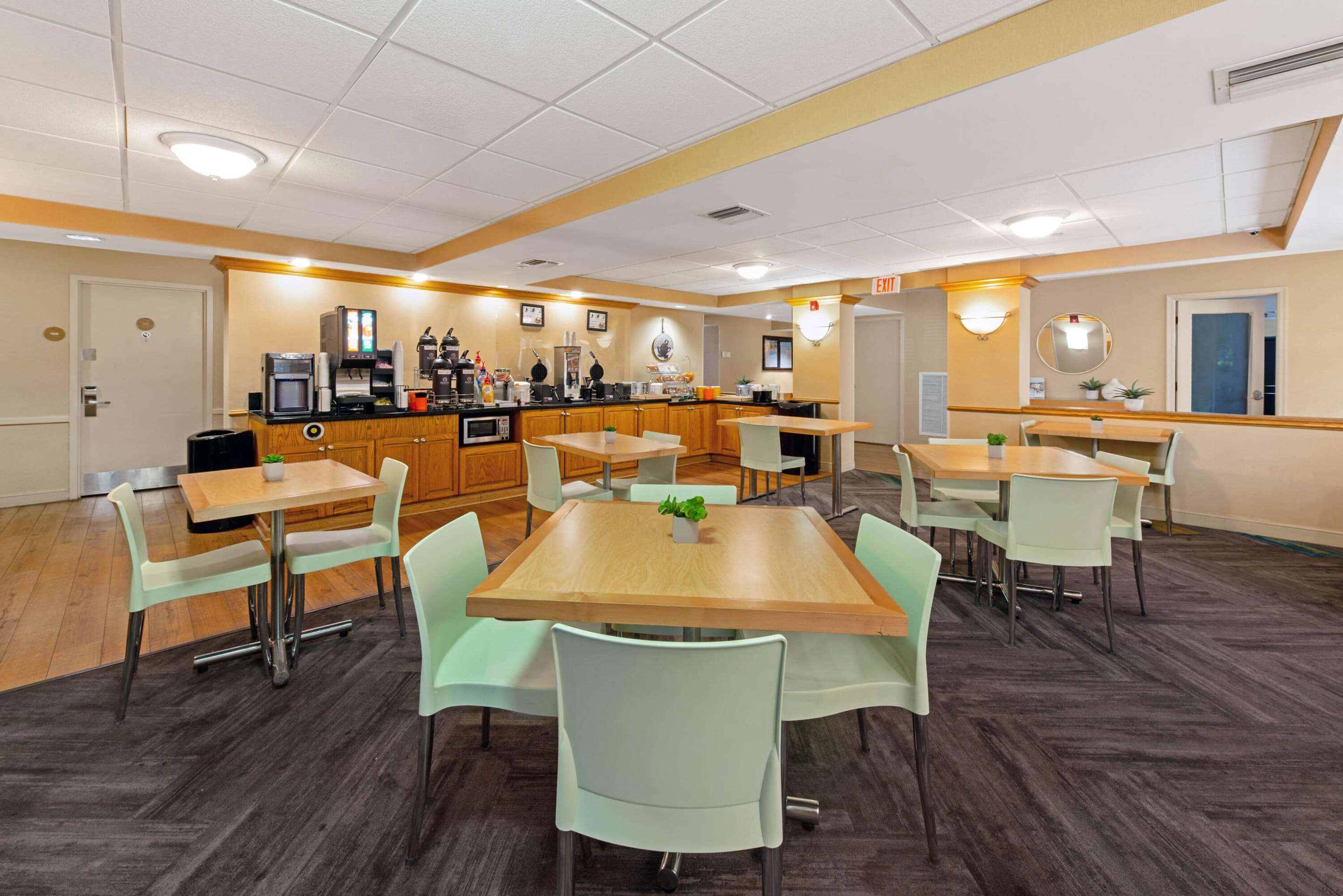 Property amenity | La Quinta by Wyndham Coral Springs South