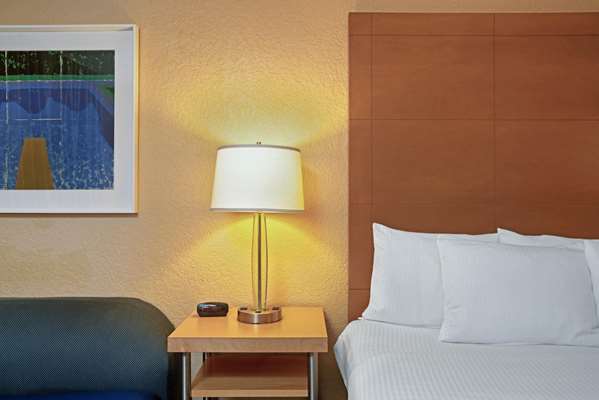  - La Quinta Inn & Suites Coral Springs