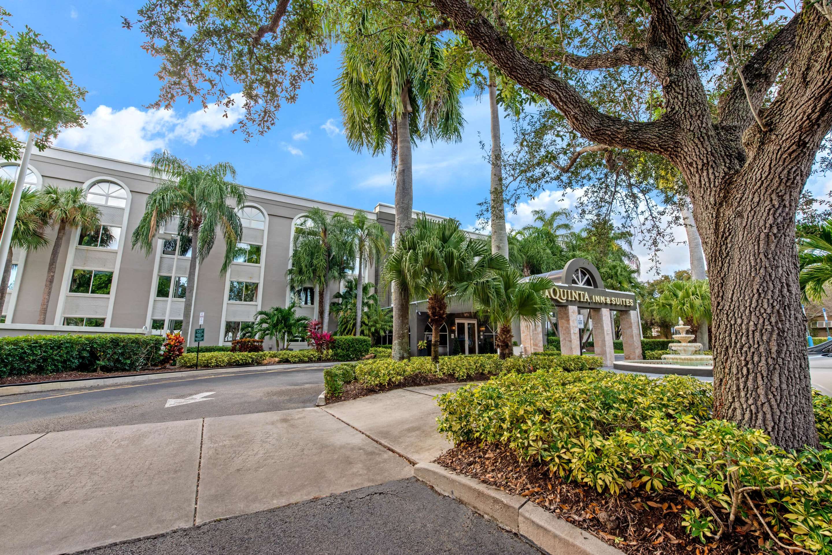 Exterior | La Quinta by Wyndham Coral Springs South