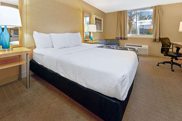 Suite - La Quinta Inn & Suites Coral Springs