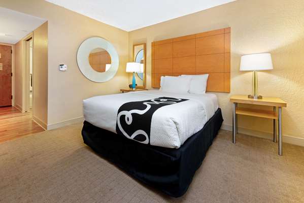  - La Quinta Inn & Suites Coral Springs