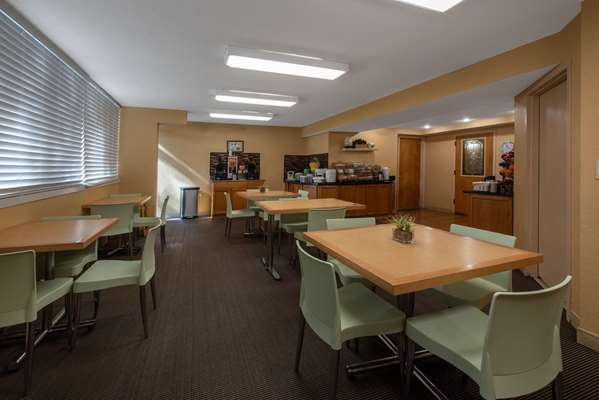  - La Quinta Inn & Suites Deerfield Beach - I-95, Exit 42