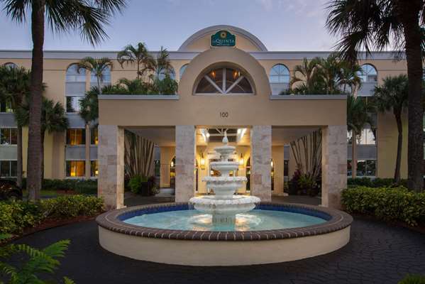 Exterior view - La Quinta Inn & Suites Deerfield Beach - I-95, Exit 42