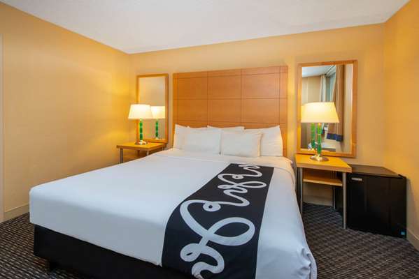 Suite - La Quinta Inn & Suites Deerfield Beach - I-95, Exit 42