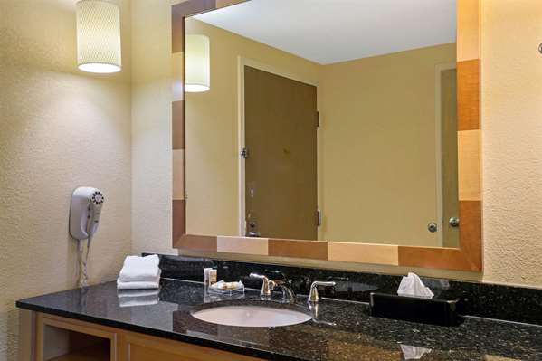  - La Quinta Inn & Suites Sawgrass Mills Sunrise