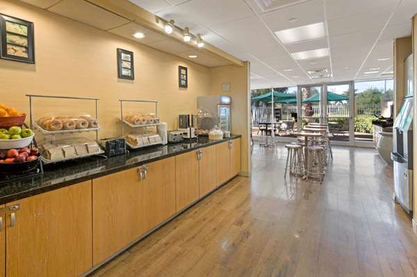 Restaurant - La Quinta Inn & Suites Sawgrass Mills Sunrise