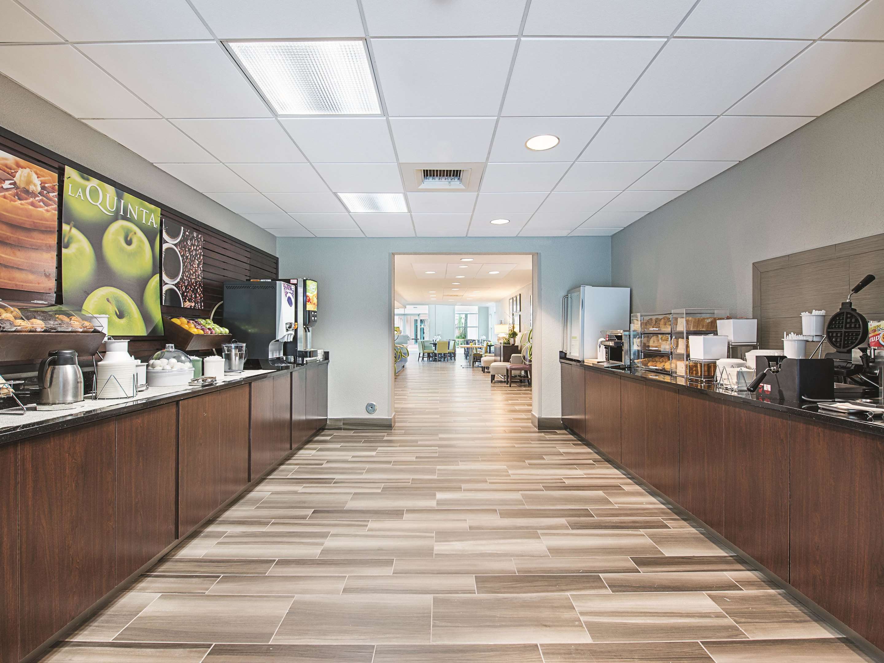 Property amenity | La Quinta Inn & Suites by Wyndham Plantation at SW 6th St
