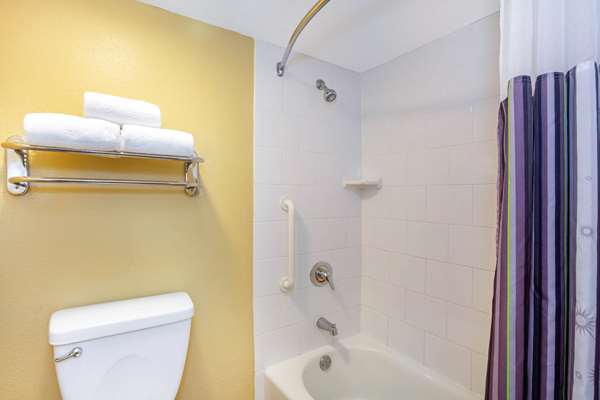  - La Quinta Inn & Suites Sarasota