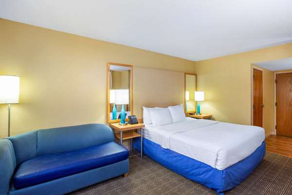 Suite - La Quinta Inn & Suites Sarasota