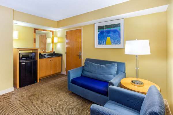 Suite - La Quinta Inn & Suites Sarasota