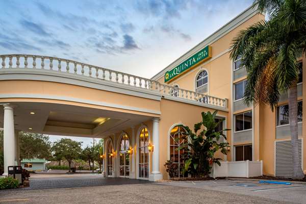 Exterior view - La Quinta Inn & Suites Sarasota