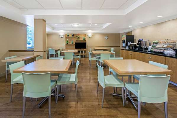  - La Quinta Inn & Suites West Palm Beach - I-95, Exit 71