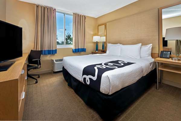 Suite - La Quinta Inn & Suites West Palm Beach - I-95, Exit 71