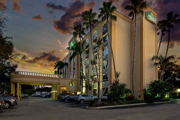 Exterior view - La Quinta Inn & Suites West Palm Beach - I-95, Exit 71