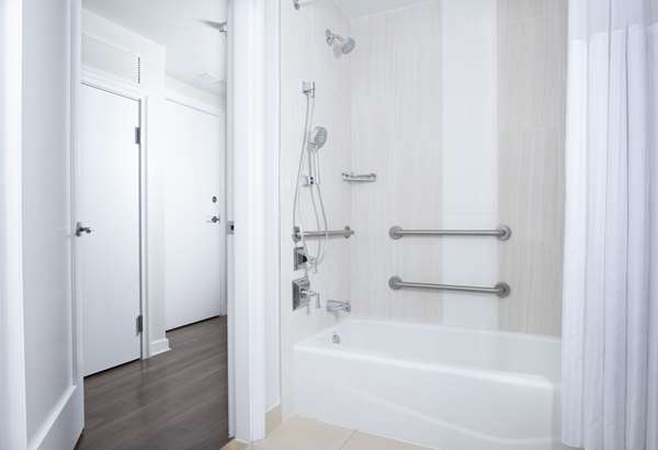  - Las Palmeras Hotel by Hilton Grand Vacations Club Orlando