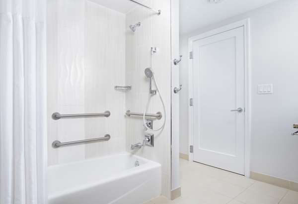  - Las Palmeras Hotel by Hilton Grand Vacations Club Orlando