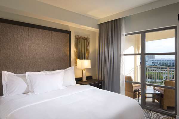  - Las Palmeras Hotel by Hilton Grand Vacations Club Orlando