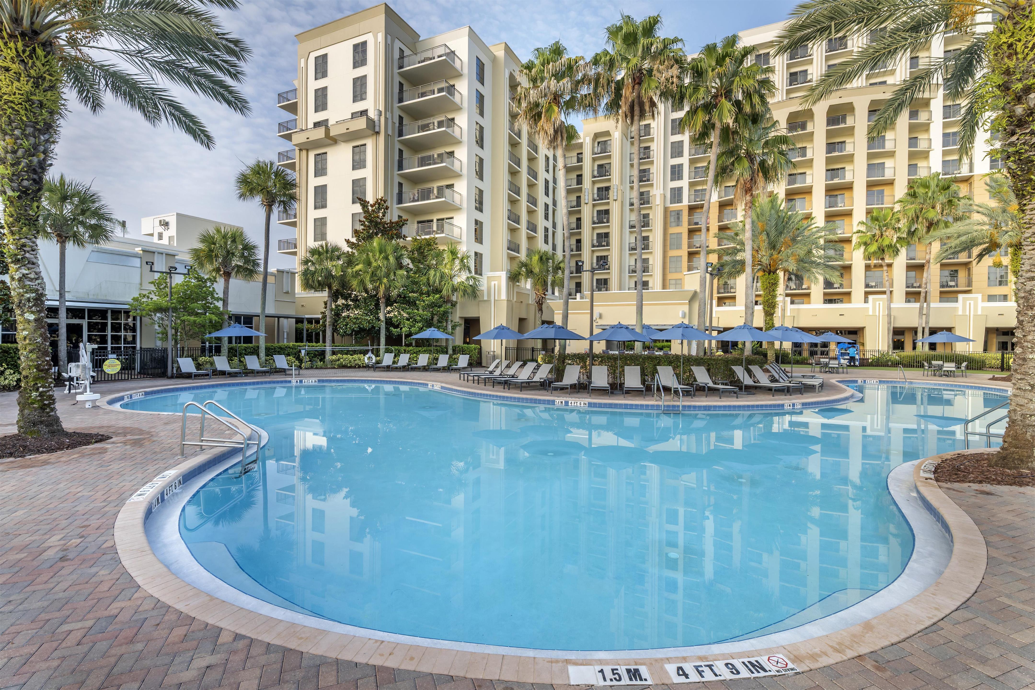 Pool | Hilton Grand Vacations Club Las Palmeras Orlando