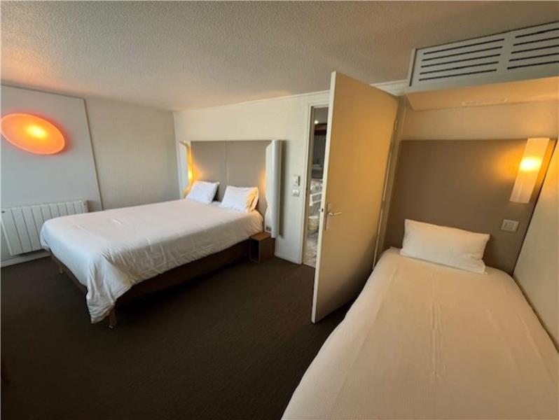 HOTEL CAMPANILE AMIENS - Glisy