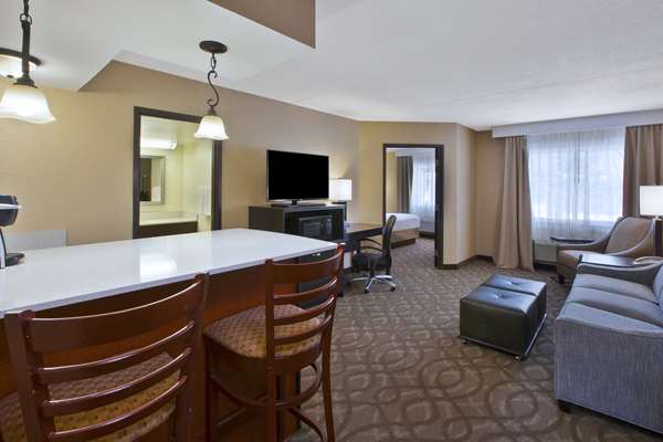 Suite - Best Western Okemos Hotel & Suites