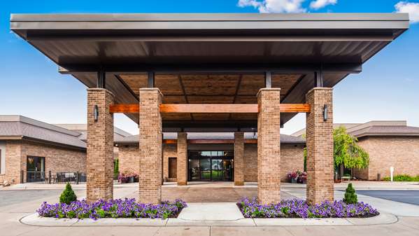 Exterior view - Best Western Okemos Hotel & Suites