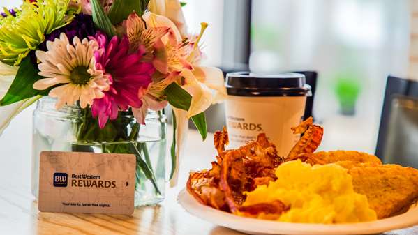 Amenities - Best Western Okemos Hotel & Suites