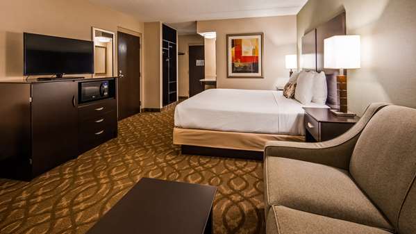  - Best Western Okemos Hotel & Suites