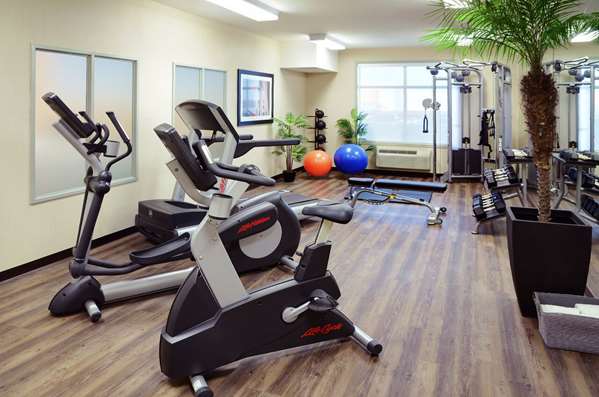 Fitness/ Exercise Room - Pomeroy Inn & Suites Vermilion