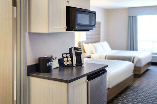  - Pomeroy Inn & Suites Vermilion