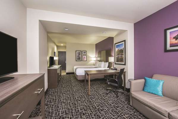  - La Quinta Inn & Suites Enid
